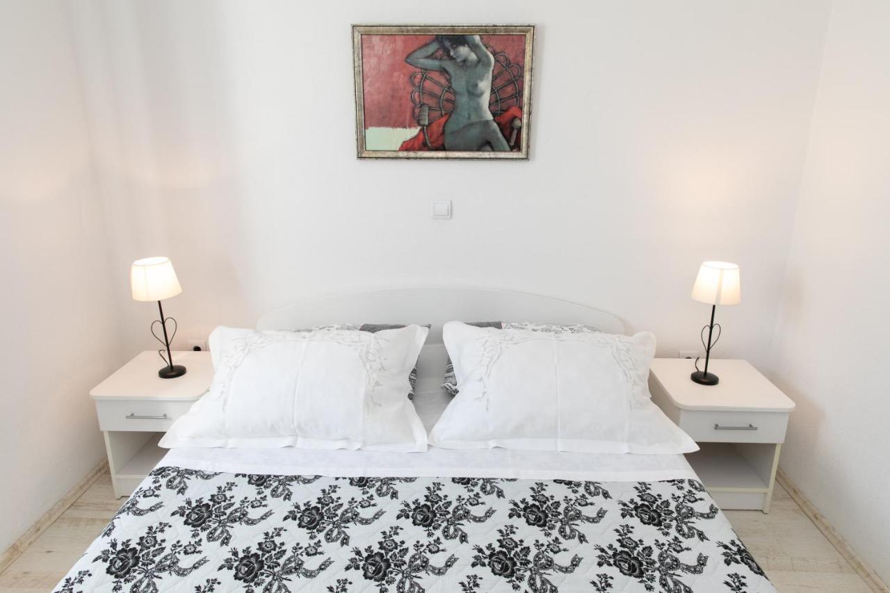 Apartmani Silva Tučepi Zewnętrze zdjęcie