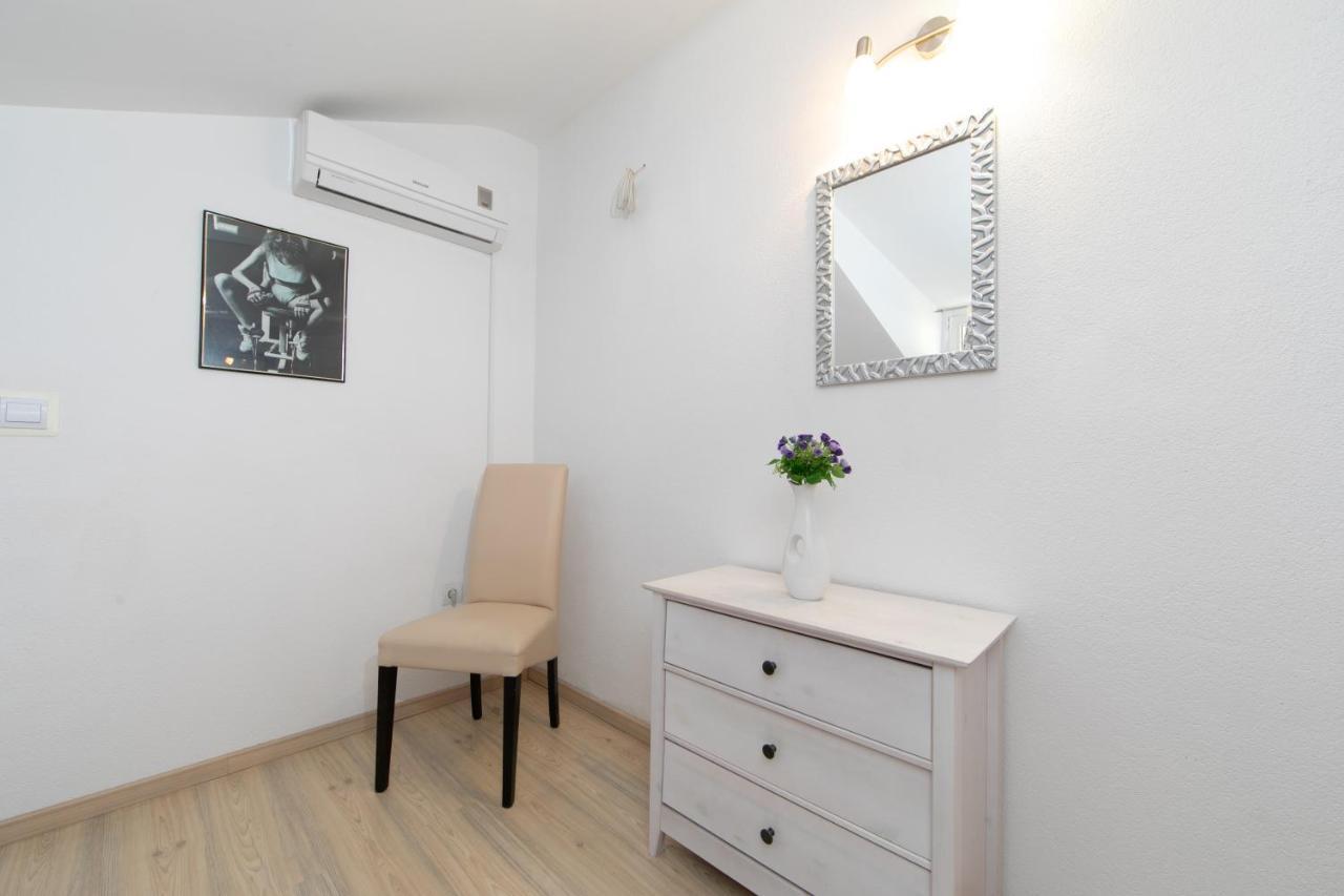 Apartmani Silva Tučepi Zewnętrze zdjęcie