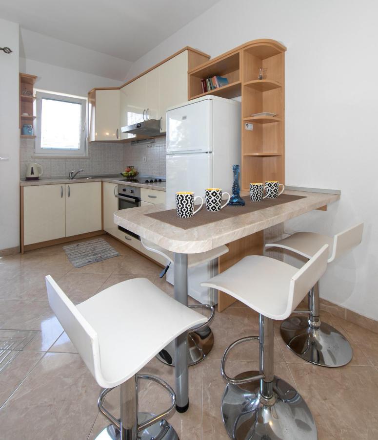 Apartmani Silva Tučepi Zewnętrze zdjęcie
